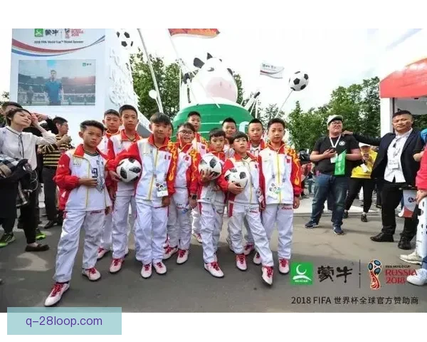点亮梦想与希望 世界杯之光公益行动温暖全球少年心灵